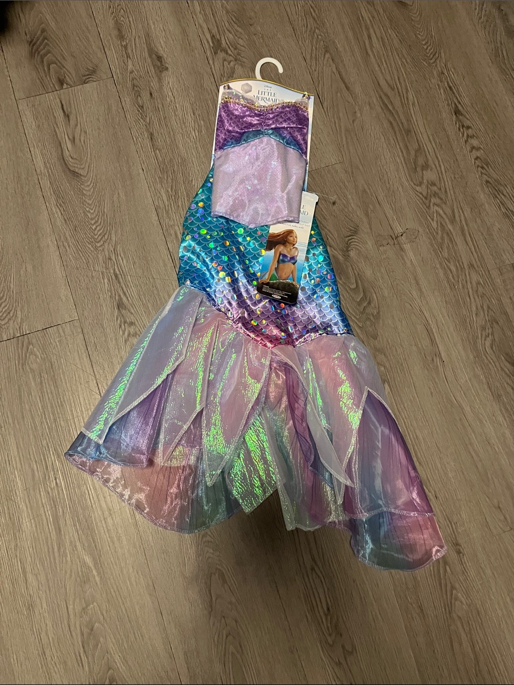 Little Mermaid Kids Costume - Blue and Purple! It say 4-6 - Picture 4 of 7